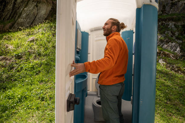 Best Luxury portable toilet rental  in Midlothian, VA