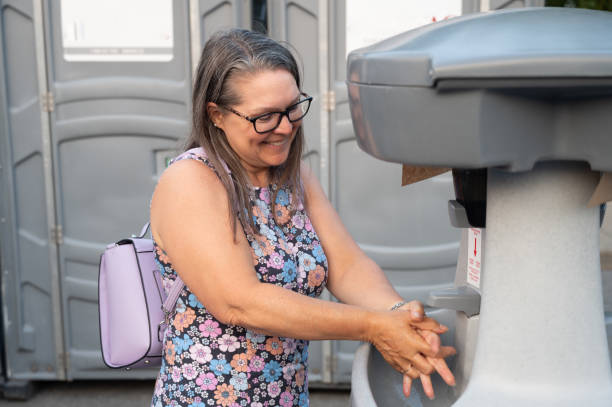Best Luxury portable toilet rental  in Midlothian, VA